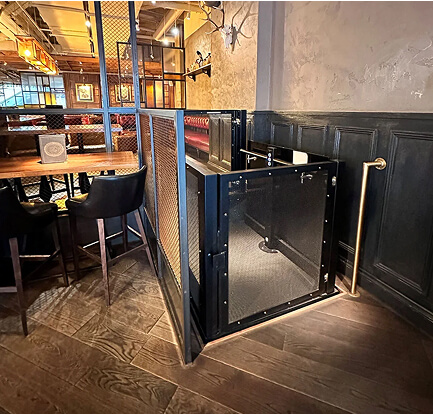 A Hotel with a modern platform lift - Lyfthaus